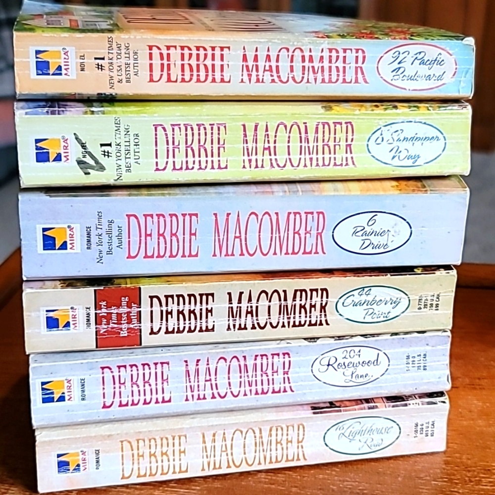 Debbie Macomber Cedar Cove Series books